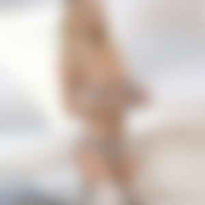Celebrity Escort Berlin Model Mandy Nice loves sex meetings with sperm on the body Service at private models Berlin