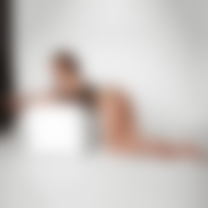 Sexy Escort Berlin Anfängerin Ebru Hot macht gerne Haus oder Hotelbesuche mit Streicheln und Schmusen Service über die Privatmodelle Berlin