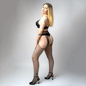 First Class Escort Berlin Ladie Claudet Nice for an erotic sex adventure with change of position service via the private models Berlin