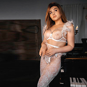 Escort in Berlin Top Nutte Ivanca Sex Privat Zimmer Massage Privatmodelle