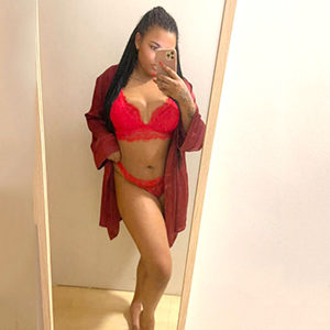 Hobby escort whore Berlin Prada is looking for a sex affair with a change of position service via the private models in Berlin